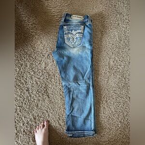 Rock Revival Easy Crop